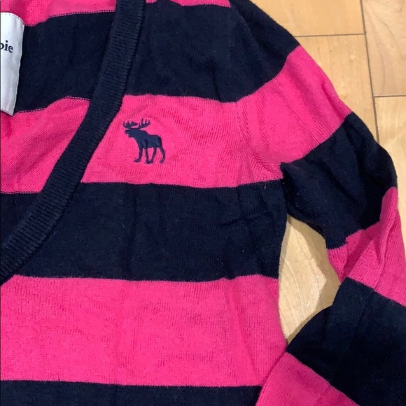 Girls Striped V-neck - Picture 2 of 3